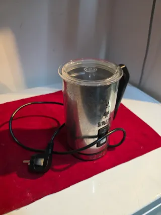 Montalatte elettrico Bialetti