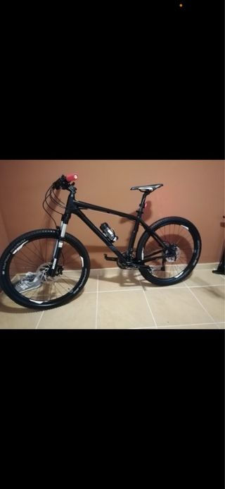 Bicicleta Montaña Giant 27.5 Talla L + Accesorios