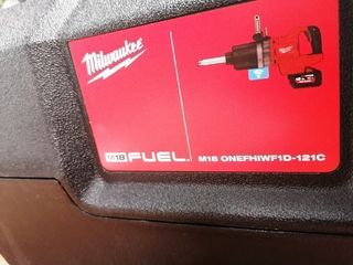 NUEVA: Pistola impacto batería camión Milwaukee