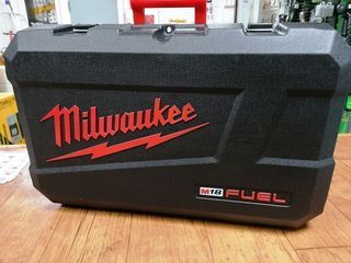 NUEVA: Pistola impacto batería camión Milwaukee