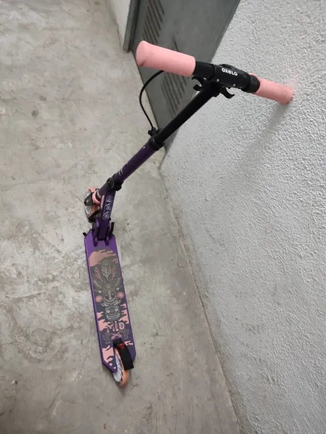 Patinete niña morado Decathlon Ideal de 6 a 9 años