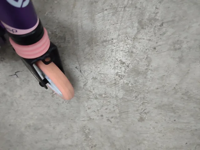 Patinete niña morado Decathlon Ideal de 6 a 9 años