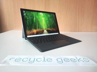 Microsoft Surface Pro 7+ i7 16GB RAM 256GB NVMe PT