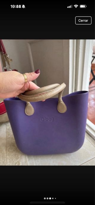 Bolsos morado y rojo