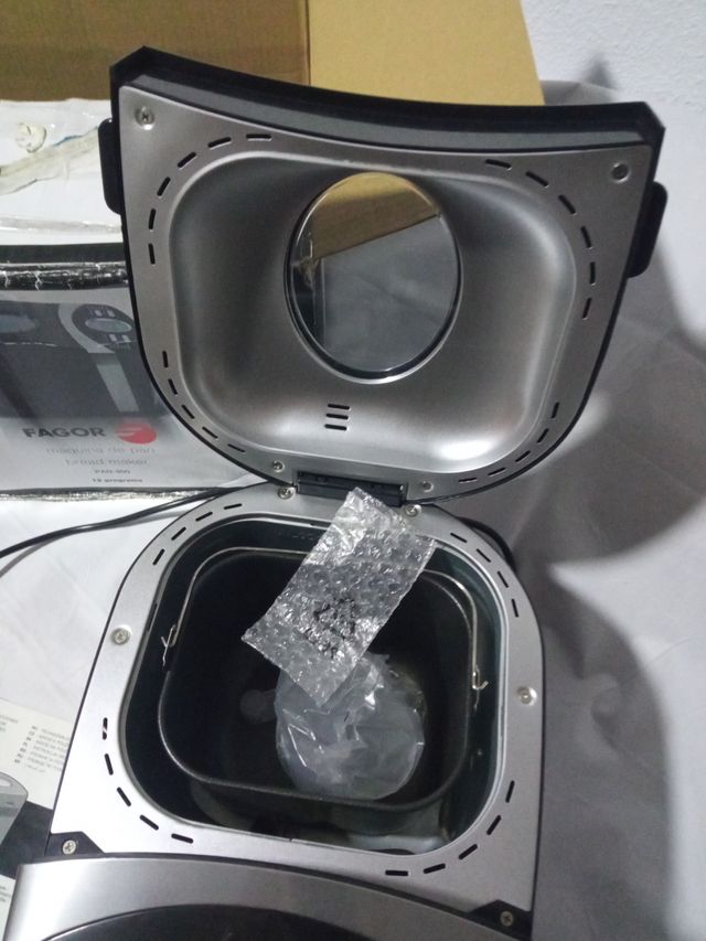 Panificadora Fagor Negra