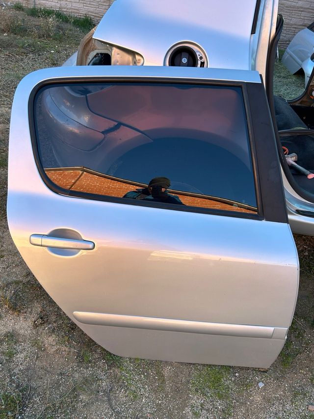 Puerta Trasera Derecha Peugeot 307 (2005)