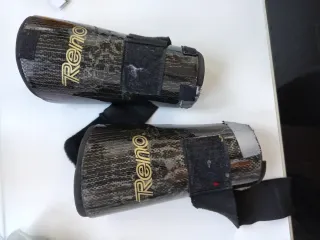 Espinilleras hockey patines