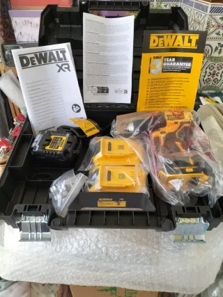Taladro Dewalt DCD708D2T sin estrenar