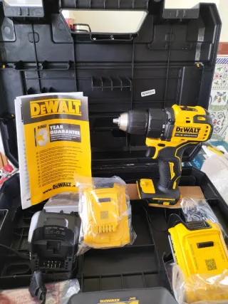 Taladro Dewalt DCD708D2T sin estrenar