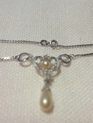 Colgante de plata con perla