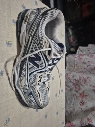 Zapatillas New Balance Azul y Blanco