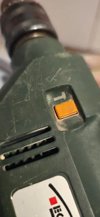 Taladro percutor 500W