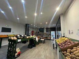 !SE TRASPASA FRUTERÍA LISTA PARA TRABAJAR!