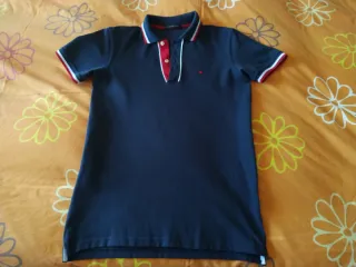 Polo hombre azul de Purificación García.