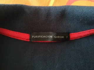 Polo hombre azul de Purificación García.