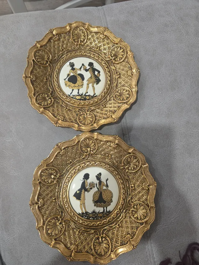 Juego 2 platos bronce vintage esmaltados