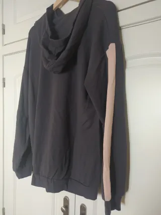 Sudadera Benetton gris y rosa