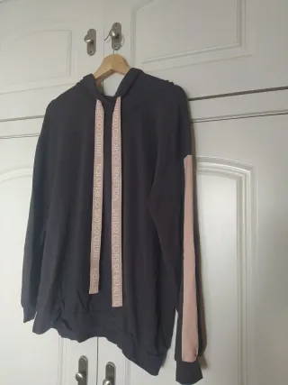 Sudadera Benetton gris y rosa