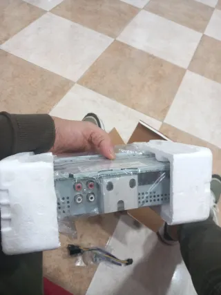 Radio Coche Pioneer MVH-S12UI