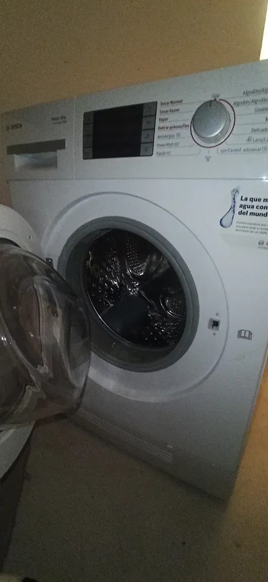 Se va de Lavadora Bosch con secadora AVERIADA