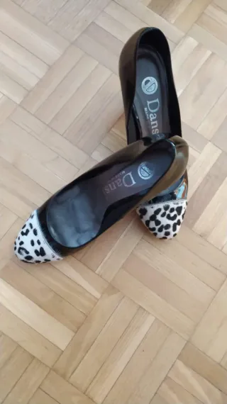 Zapatos de piel Dansi