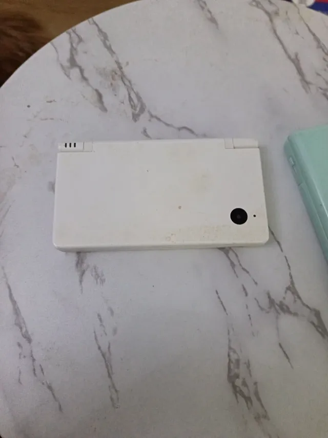 Nintendo DSi Blanca sin cargador