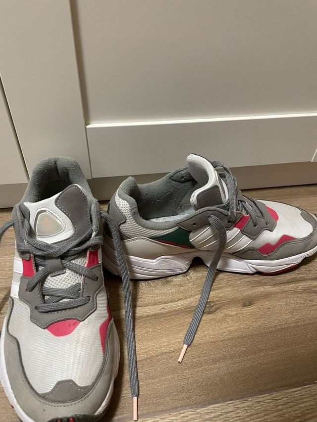 Zapatillas Adidas Talla 43 Gris y Rosa