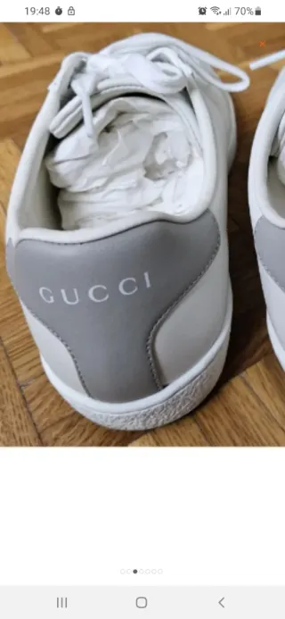 Zapatillas Gucci Blancas y trasera gris