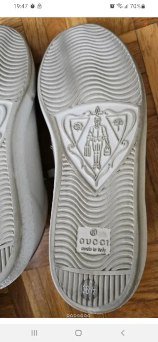 Zapatillas Gucci Blancas y trasera gris