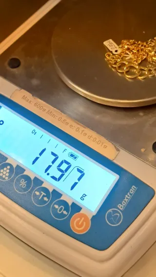 Gargantilla de oro 18k con eslabones entrelazados