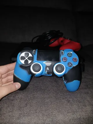 Ps4 500gb con 2 mandos