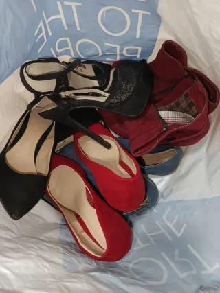 Zapatos de tacón mujer negros y rojos