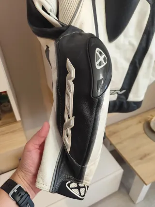 Chaqueta Moto Cuero IXON Talla 56 Racing