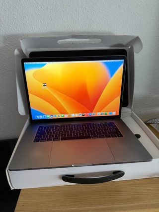 MacBook Pro 15 i7 16GB RAM 500GB SSD