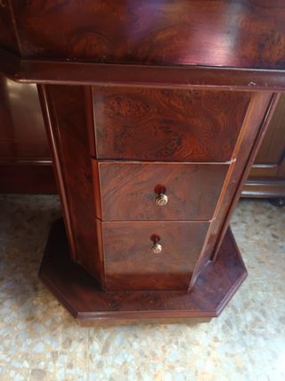 Joyero pedestal antiguo madera