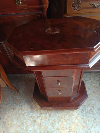 Joyero pedestal antiguo madera