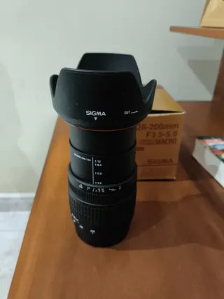 Objetivo Sigma 28-200mm F3.5-5.6 Macro.
