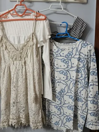 Lote de camisetas Hello Kitty y encaje