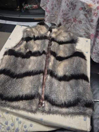 Chaleco de piel sintética