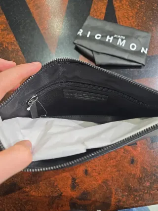 Pochette John Richmond nera