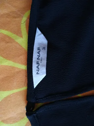 Camiseta negra con encaje mujer