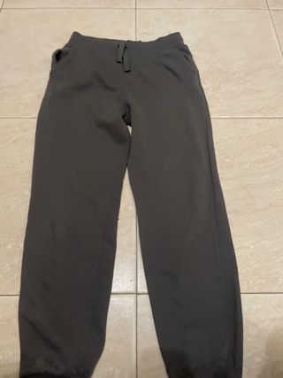 Pantalón gris