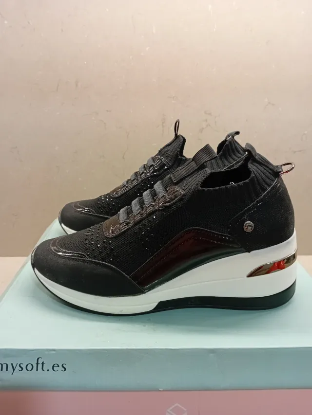 Zapatillas altas de Mysoft Negras Mujer.