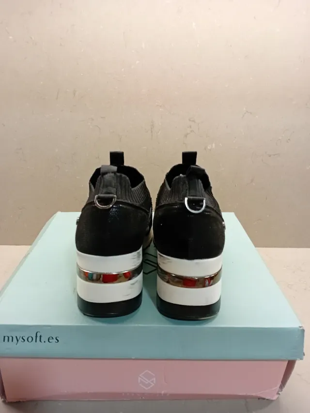 Zapatillas altas de Mysoft Negras Mujer.