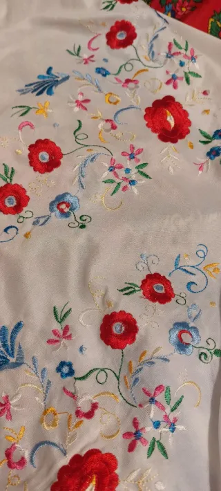 Lote de picos y mantones flamencos