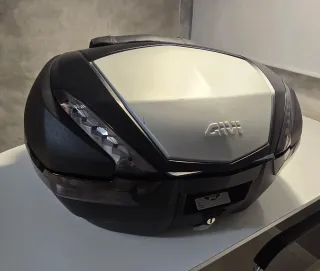Topcase Givi V47 Monokey System