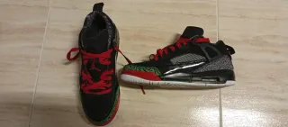 Zapatillas Nike Air Jordan Negras y Rojas