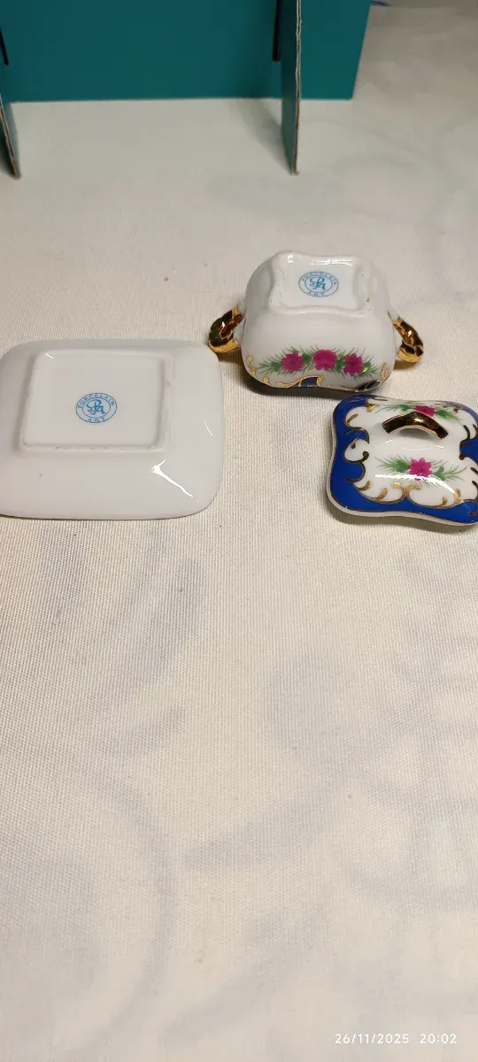 Zuppiera miniatura oro azzurro