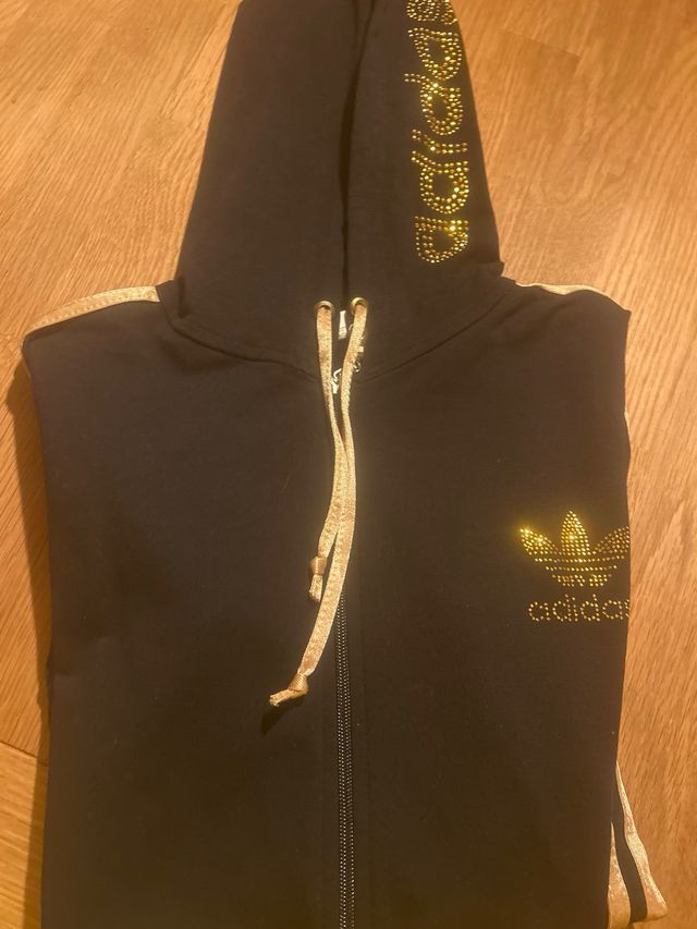 Chaqueta Adidas Negra y Dorada
