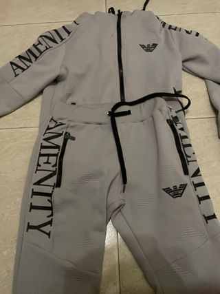 Chándal Gris muy bonito